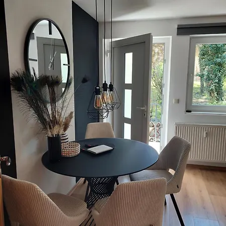 Gluecksschmiede Black & White Apartmán Pasov