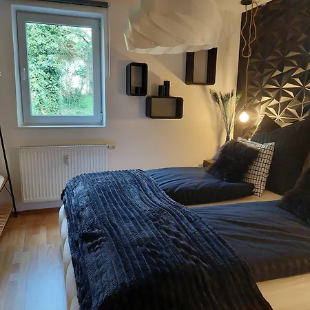 Gluecksschmiede Black & White Апартаменты